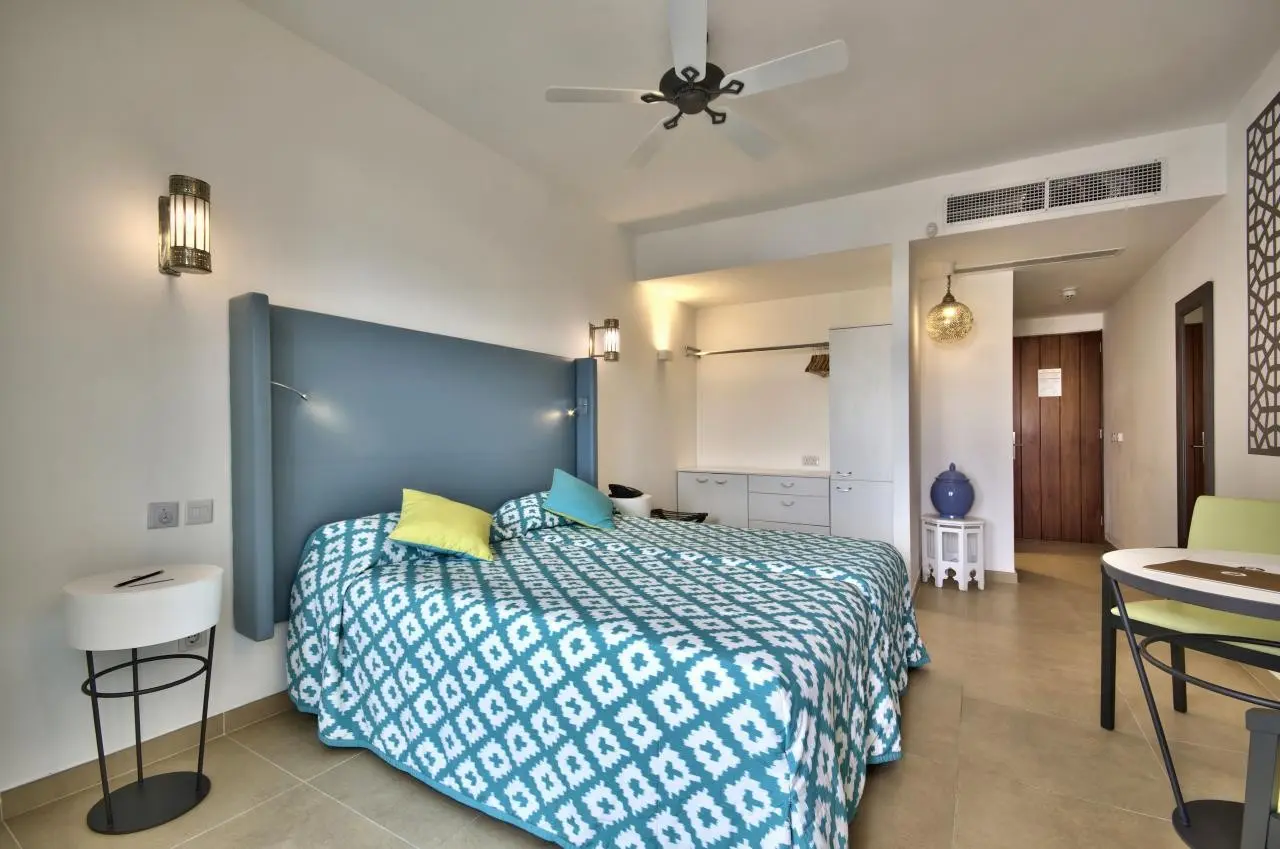 db San Antonio Hotel + Spa — db SAN ANTONIO