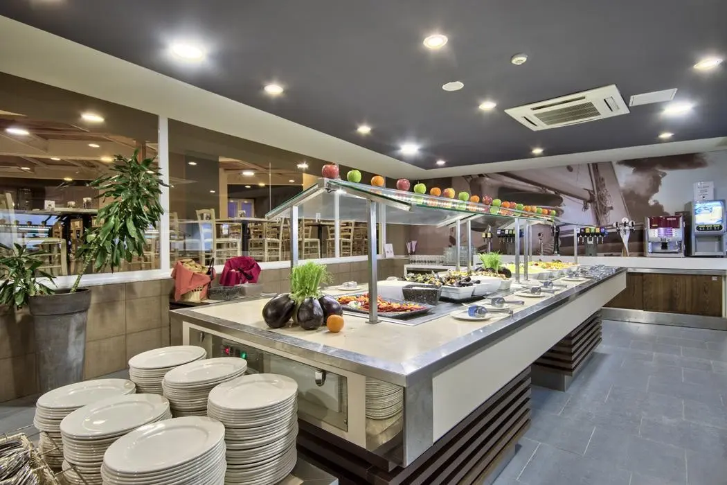 db Seabank Resort + Spa — db SEABANK RESORT & SPA