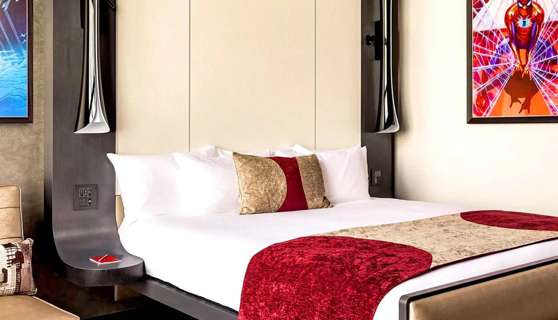 Pokój w hotelu Disney Hotel New York - The Art of Marvel