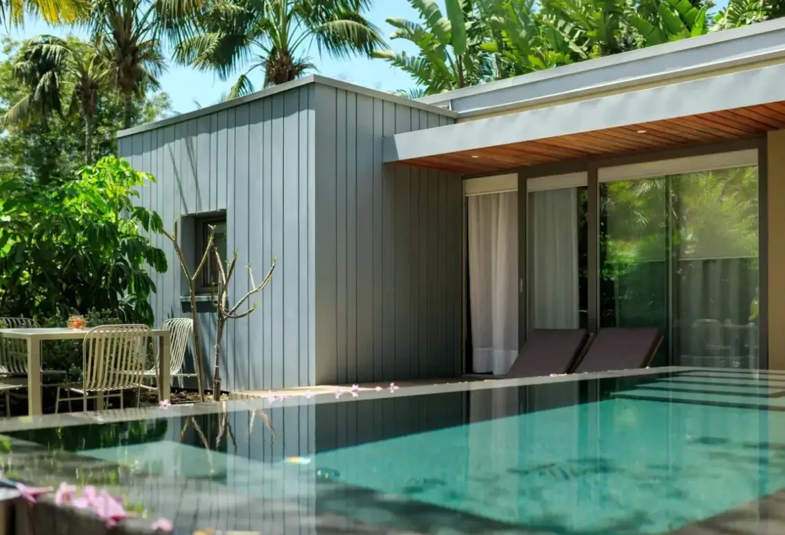 Basen w hotelu Donna Carmela Resort & Lodges