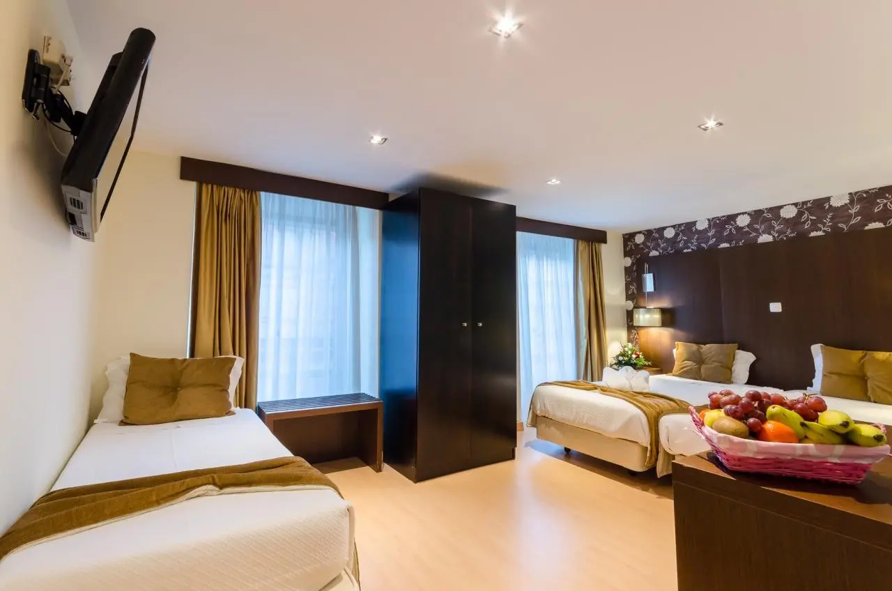 Duas Nações — DUAS NACOES