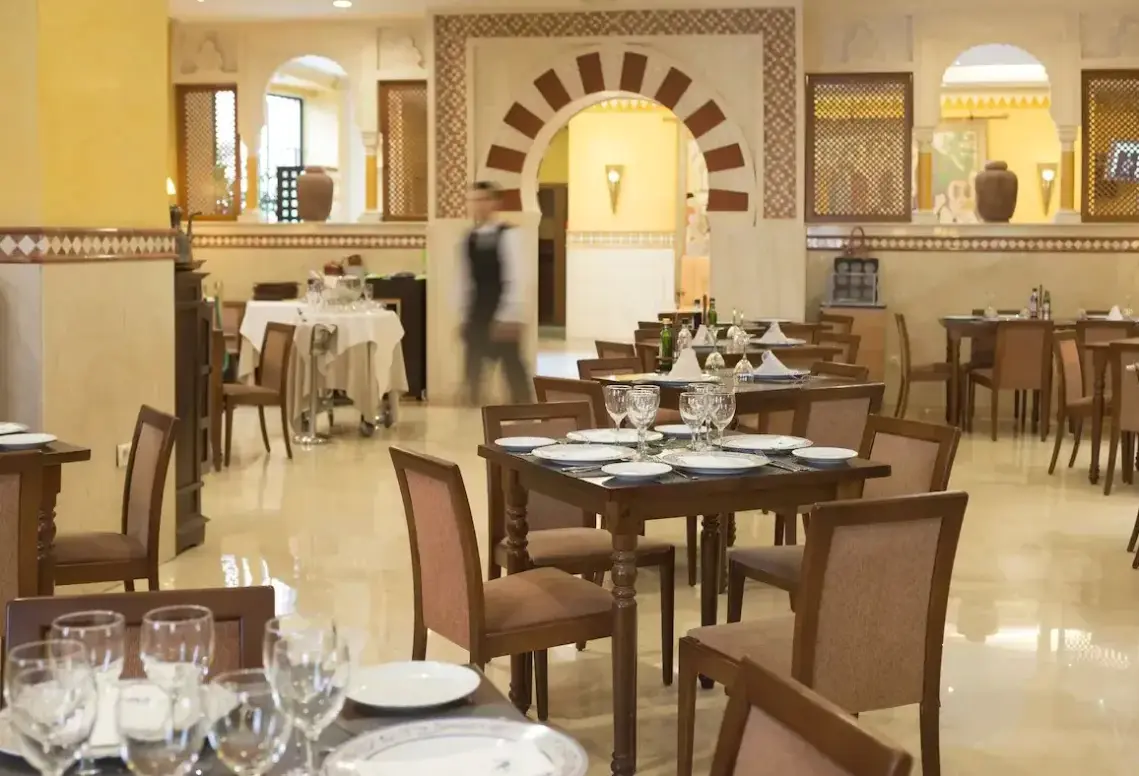 Restauracja i jedzenie w hotelu Eurostars Maimónides