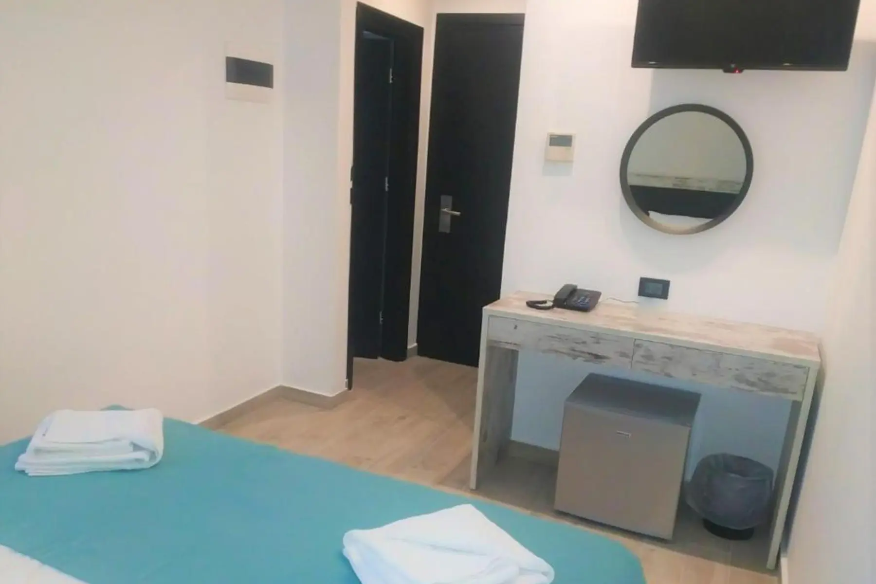 Evita Asty — EVITA ASTY