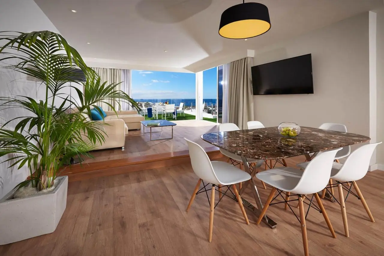 Flamingo Beach Mate — FLAMINGO BEACH MATE