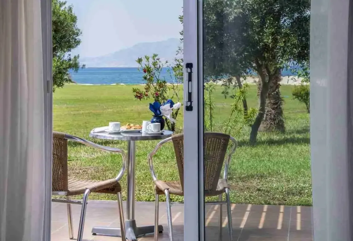 Plaża przy hotelu Gaia Royal