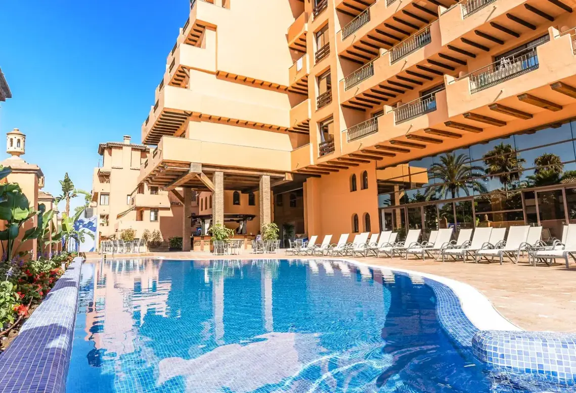Basen w hotelu Globales Paraiso Beach