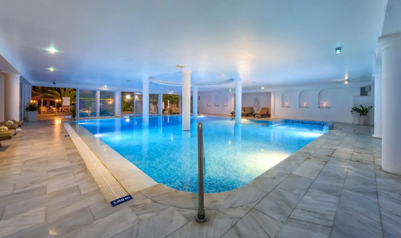 Golden Bay Beach — GOLDEN BAY BEACH