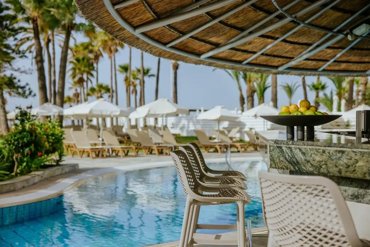 Golden Bay Beach — GOLDEN BAY BEACH