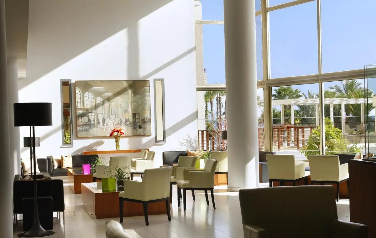 Golden Bay Beach — GOLDEN BAY BEACH