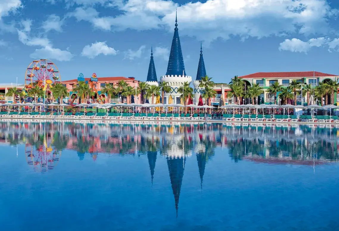 Basen w hotelu Granada Luxury Belek