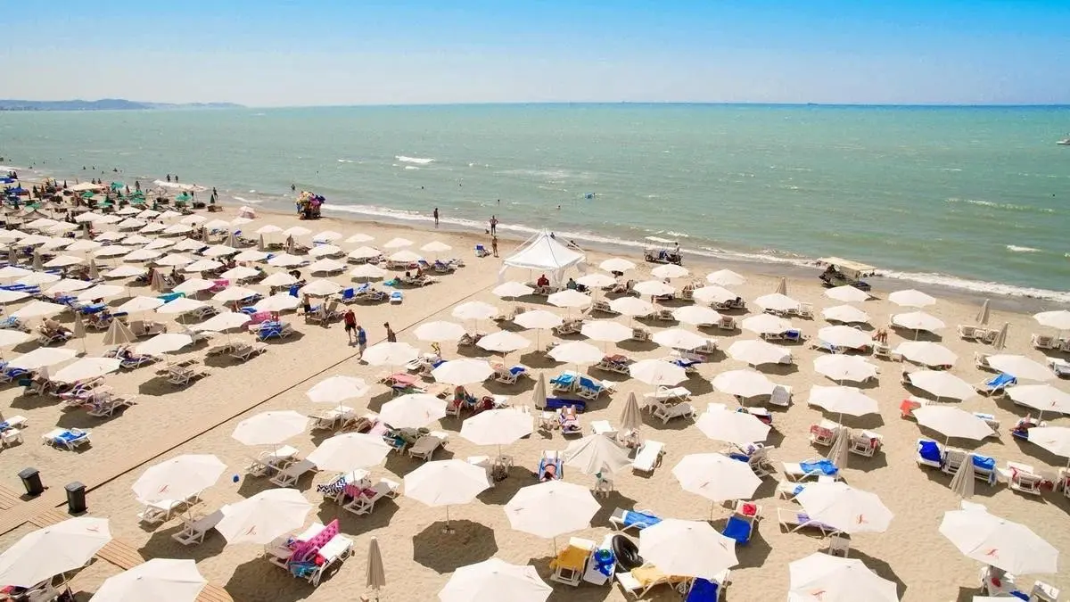 Plaża przy hotelu Grand Blue Fafa