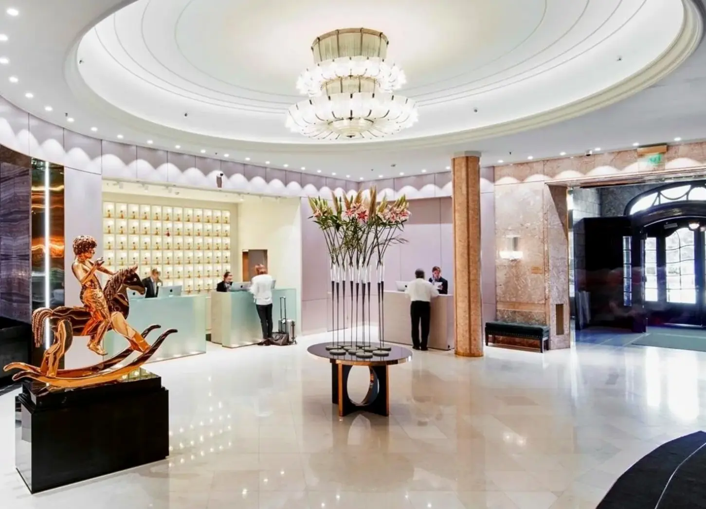 Lobby hotelu Grand Hotel Oslo by Scandic