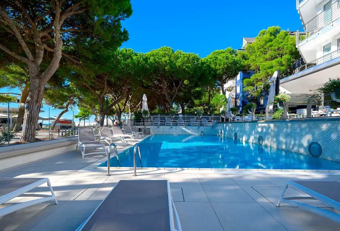 Basen w hotelu Grand Hotel Playa