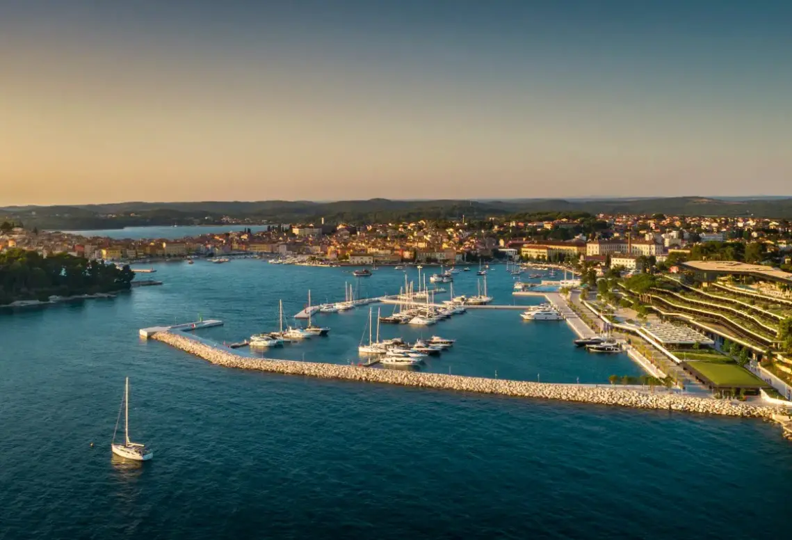 Widok z hotelu Grand Park Hotel Rovinj