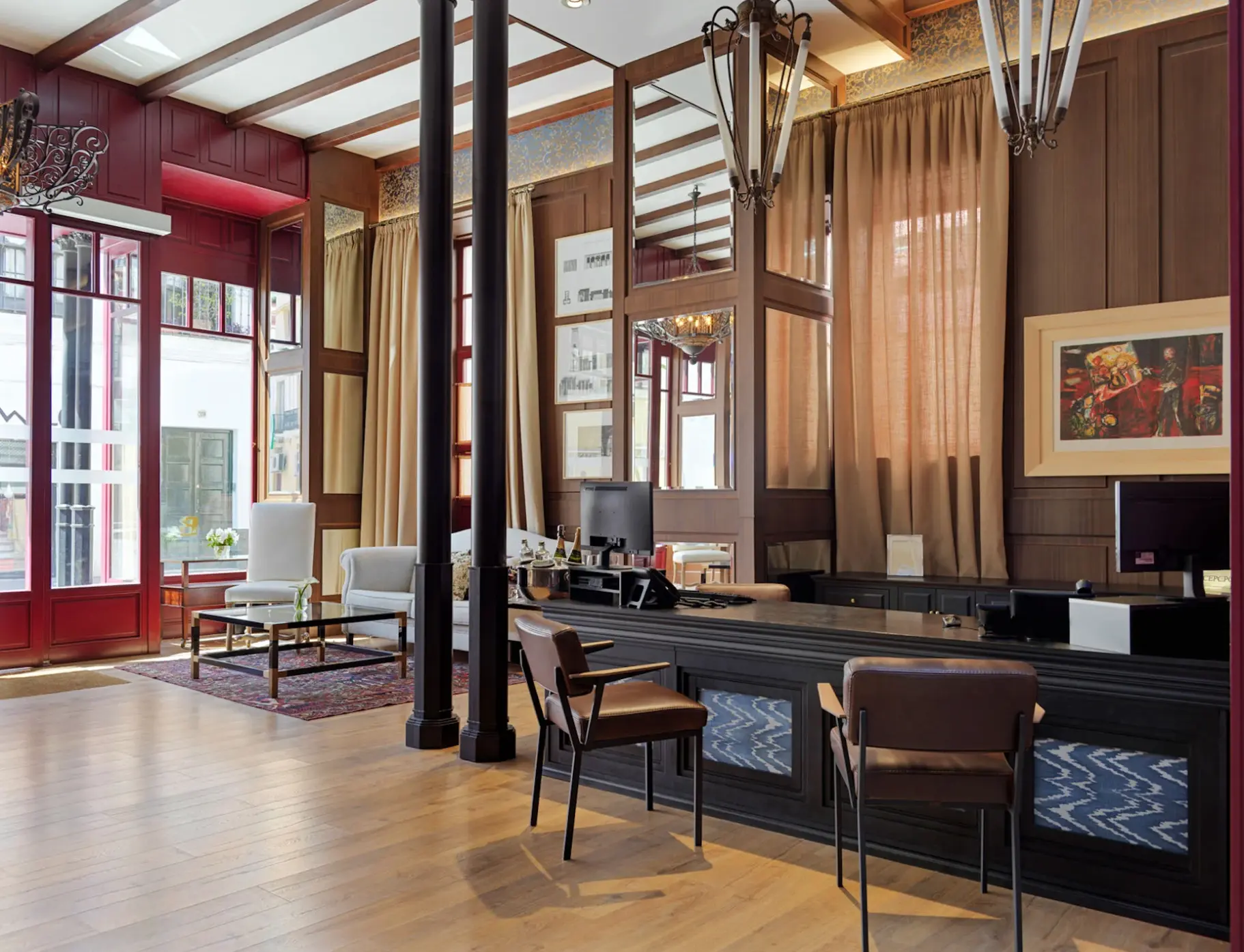 Lobby hotelu H10 Corregidor Boutique