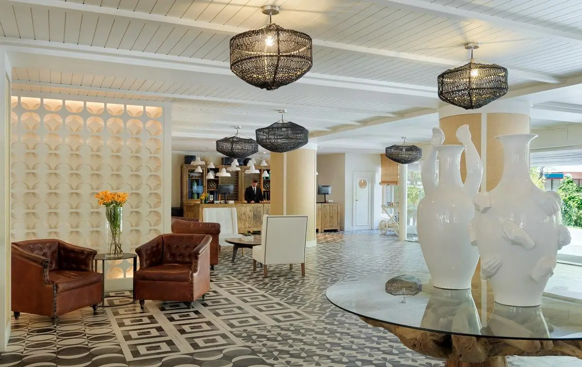 H10 Mediterranean Village — H10 VINTAGE SALOU