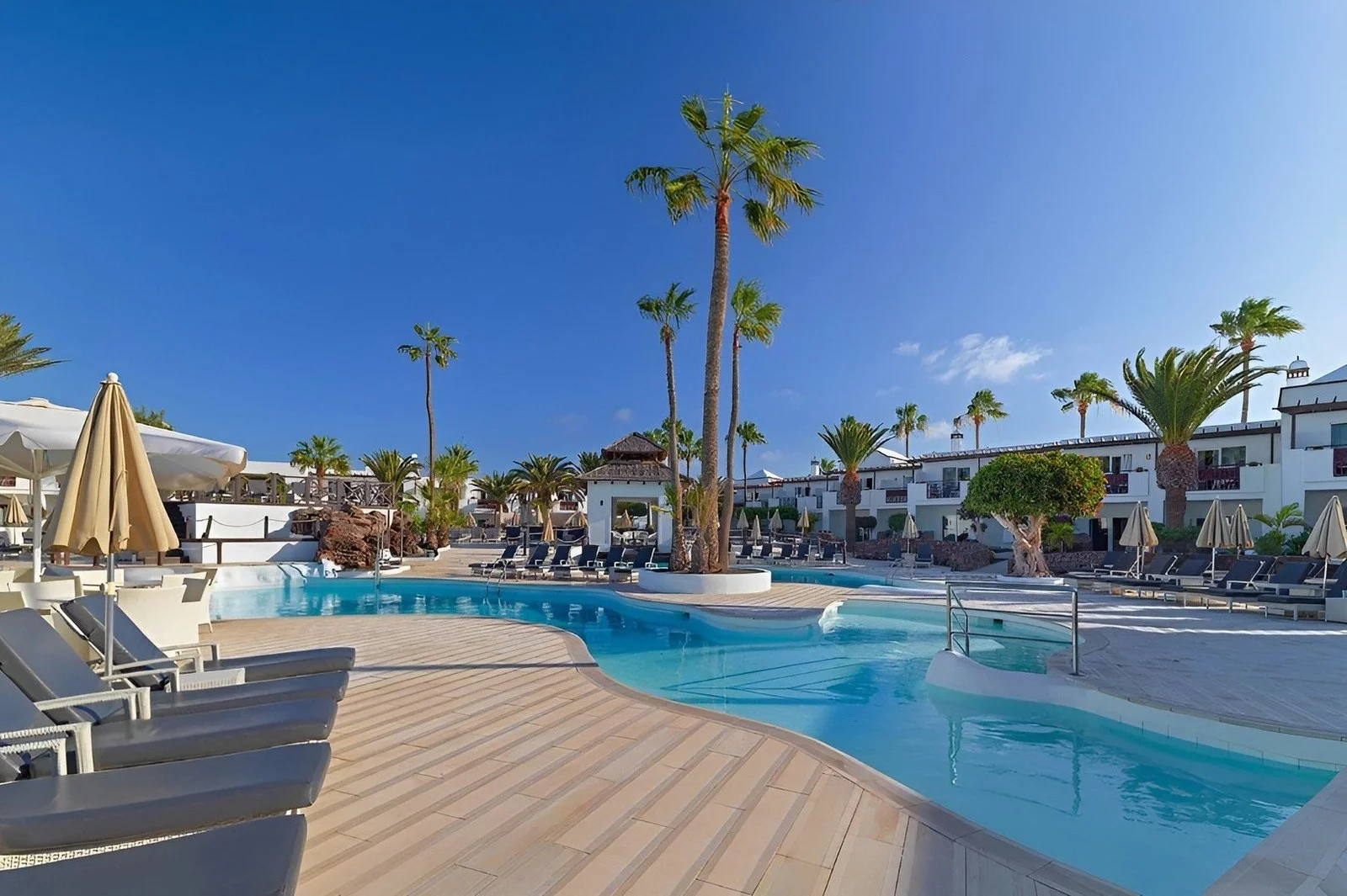 Hotel H10 White Suites