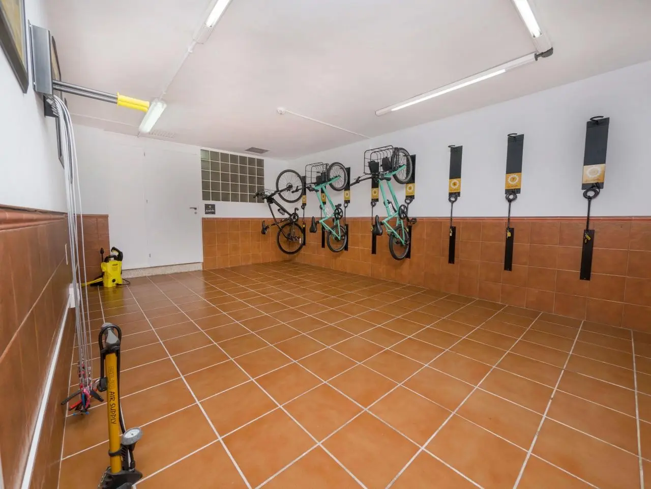 Helios Costa Tropical — HELIOS COSTA TROPICAL