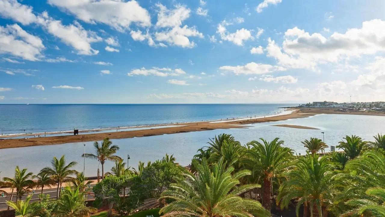 Hipotels La Geria — HIPOTELS LA GERIA