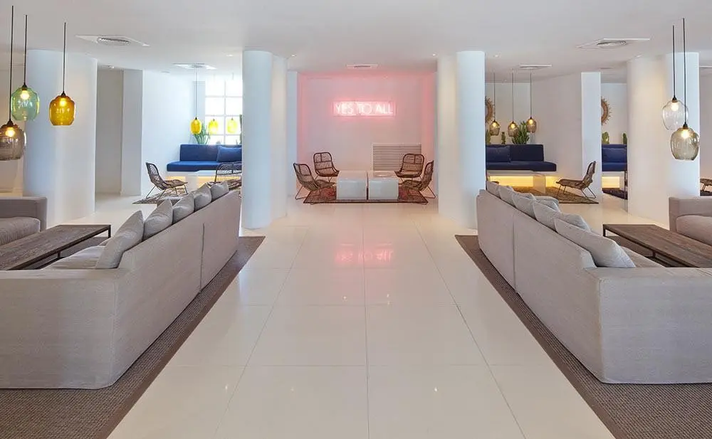 Lobby hotelu HM Tropical