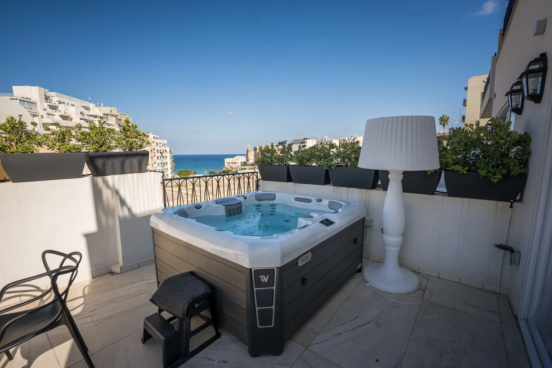 Holm Boutique & Spa — HOLM BOUTIQUE AND SPA