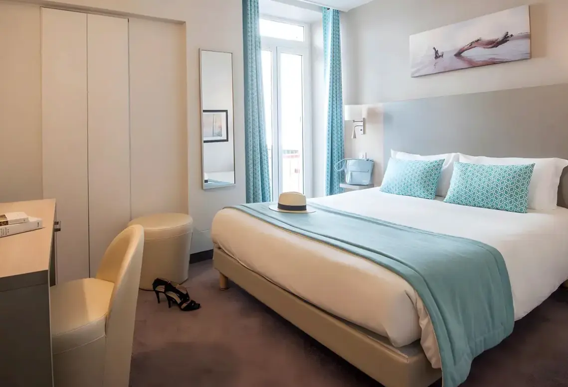 Pokój w hotelu Hôtel Du Midi