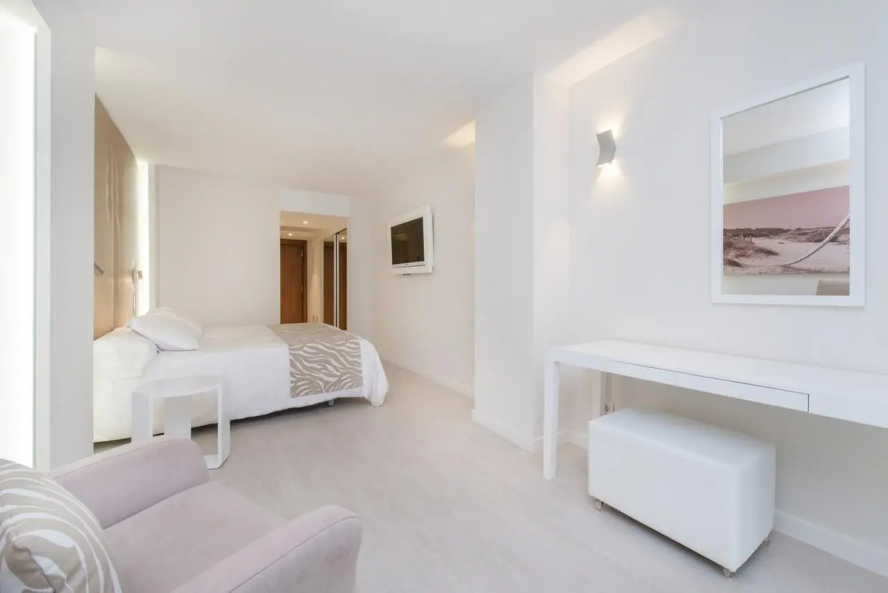 Iberostar Waves Cala Millor — IBEROSTAR CALA MILLOR