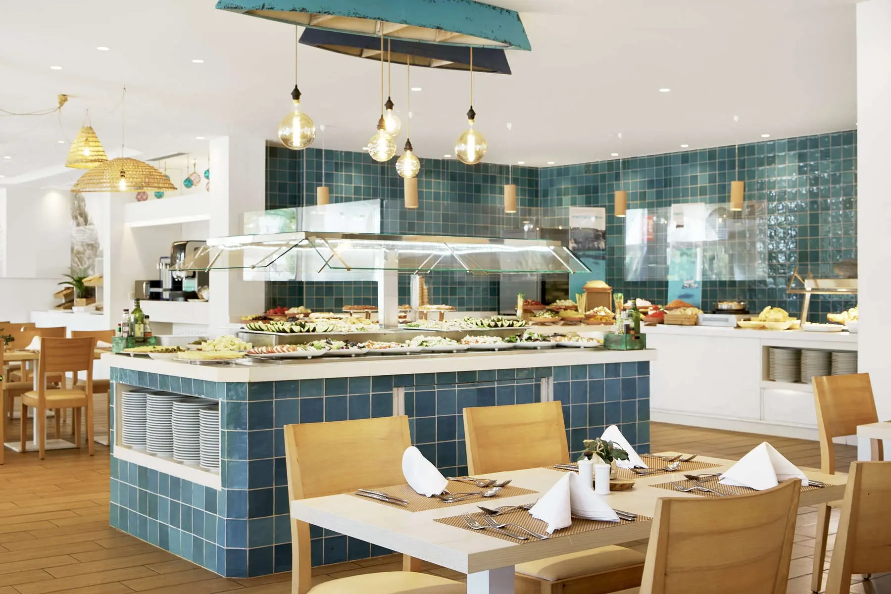 Iberostar Waves Club Cala Barca — IBEROSTAR WAVES CLUB CALA BARCA