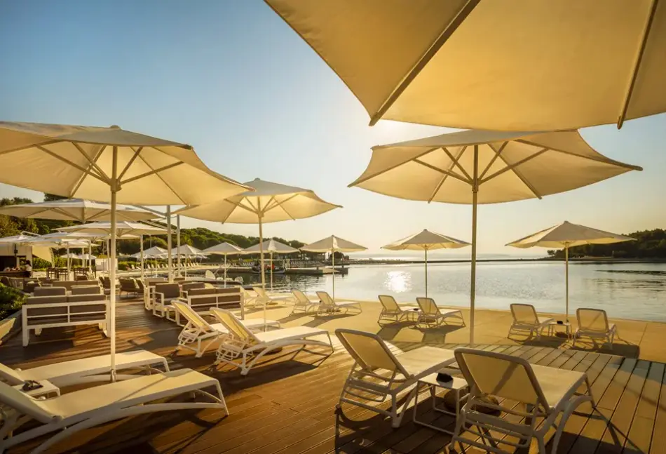 Plaża przy hotelu Island Hotel Istra