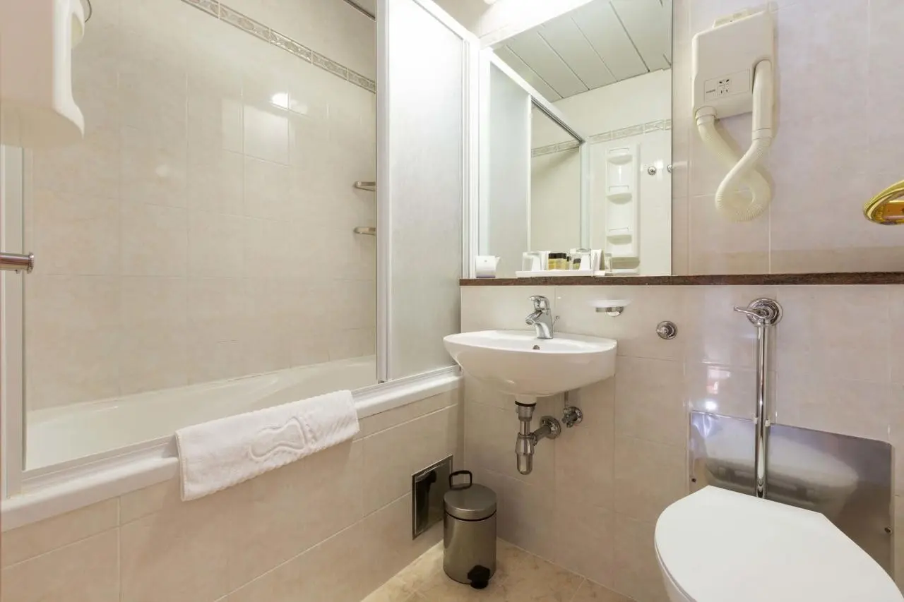 Łazienka w pokoju hotelu Istrian Villas Plava Laguna