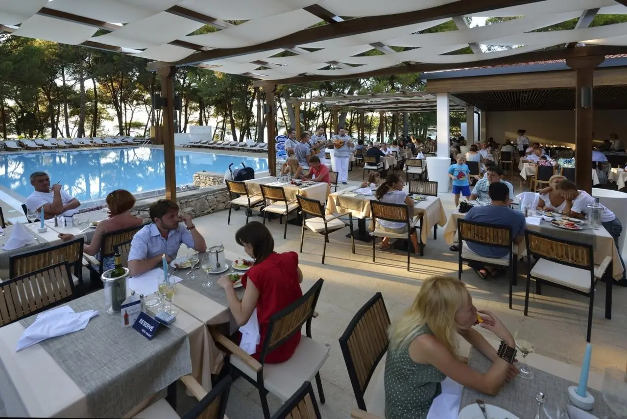 Basen w hotelu Istrian Villas Plava Laguna