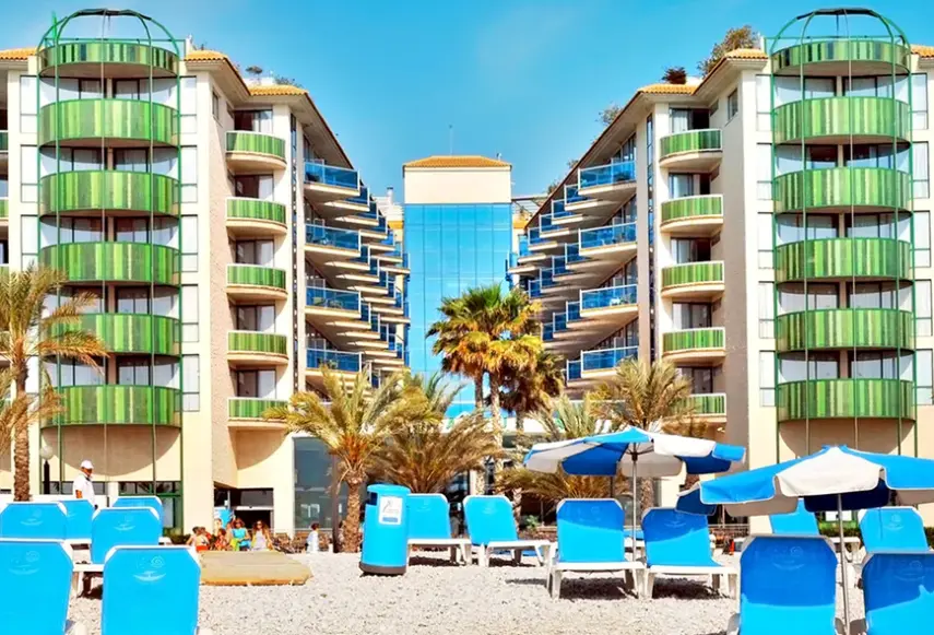 Plaża przy hotelu Kaktus Albir