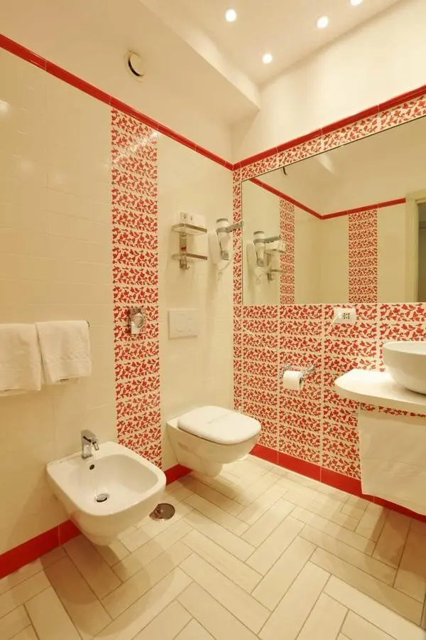 La Vue D’Or — LA VUE D'OR