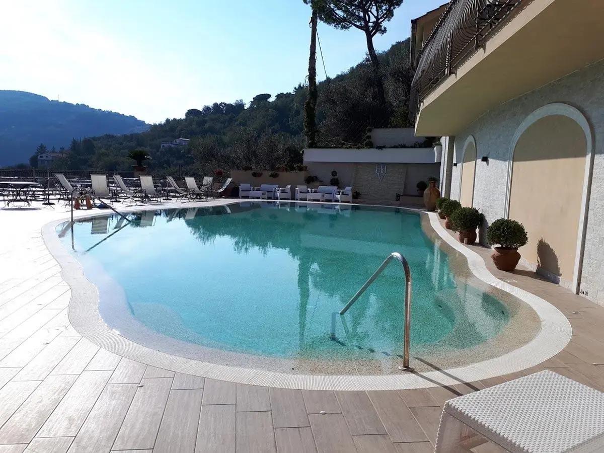 La Vue D’Or — LA VUE D'OR