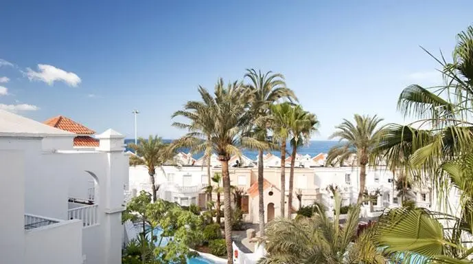 Lagos de Fañabé Beach Resort — LAGOS DE FANABE