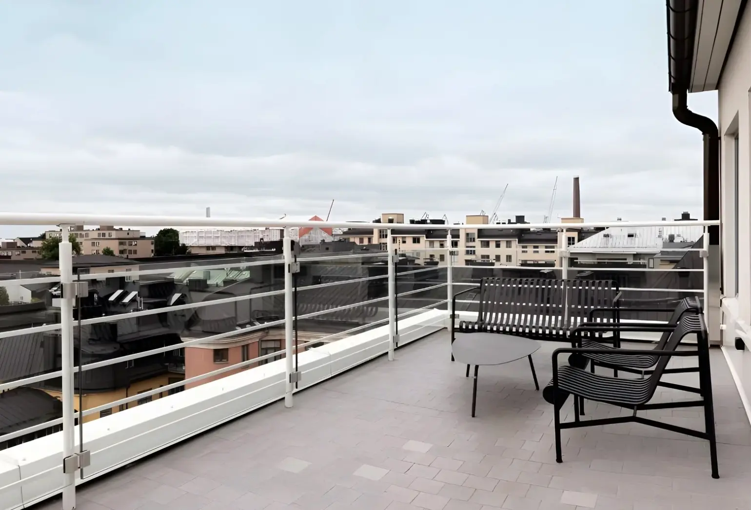 Widok z hotelu Lapland Hotels Bulevardi Helsinki Finland