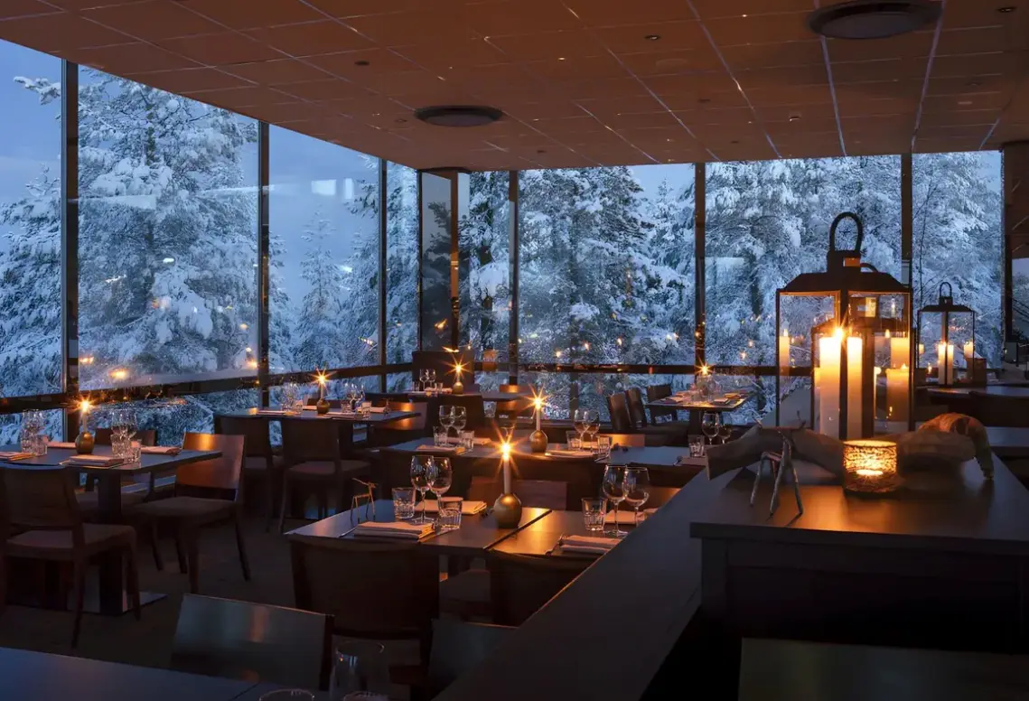 Restauracja i jedzenie w hotelu Lapland Hotels Sky Ounasvaara