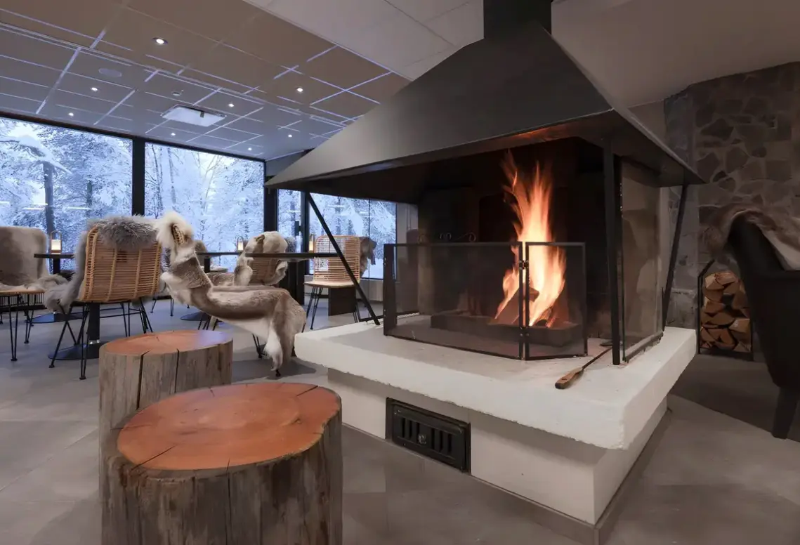 Lobby hotelu Lapland Hotels Sky Ounasvaara