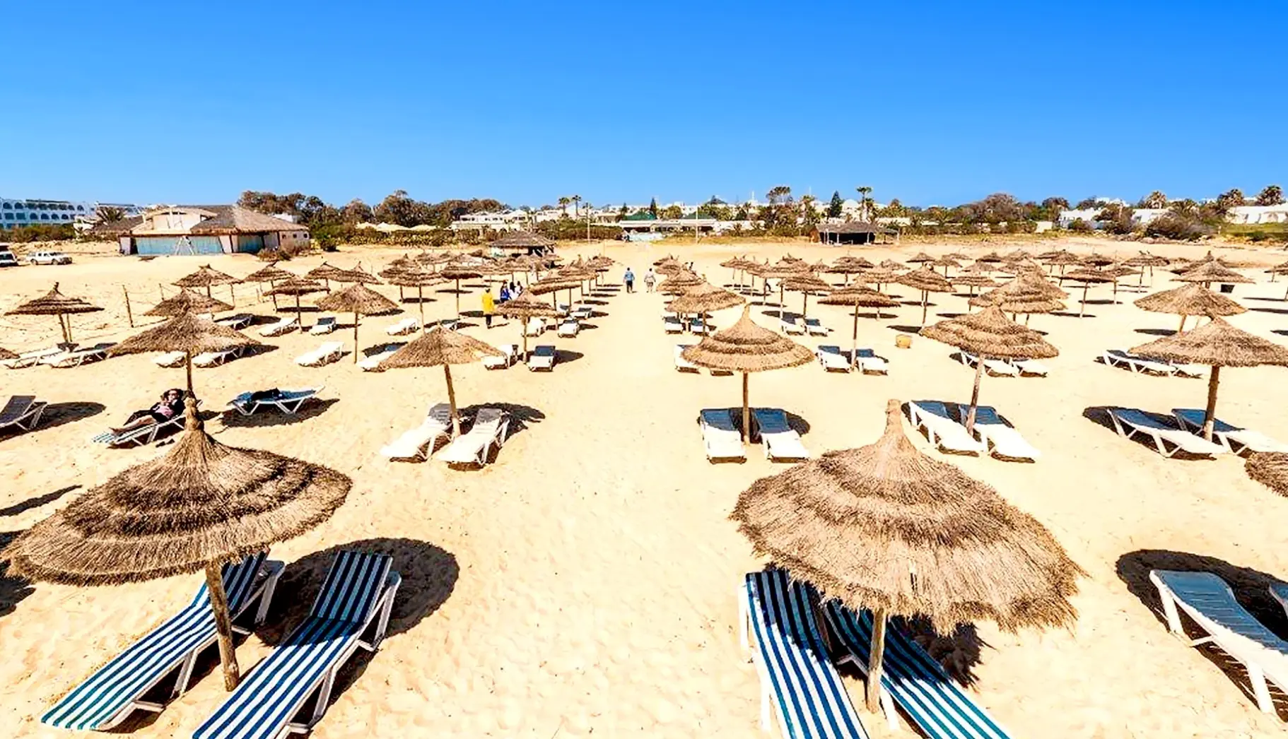 Plaża przy hotelu Le Royal Hammamet Hotel & Resort