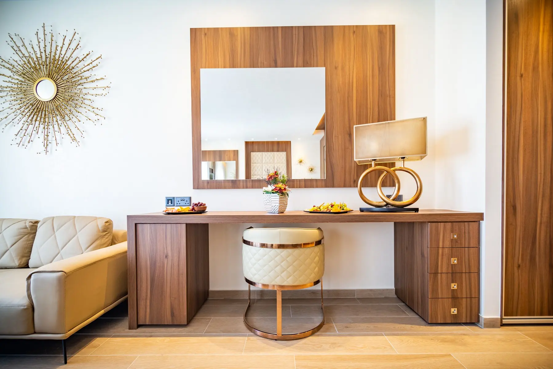 Leonardo Boutique Hotel — LEONARDO BOUTIQUE HOTEL LARNACA