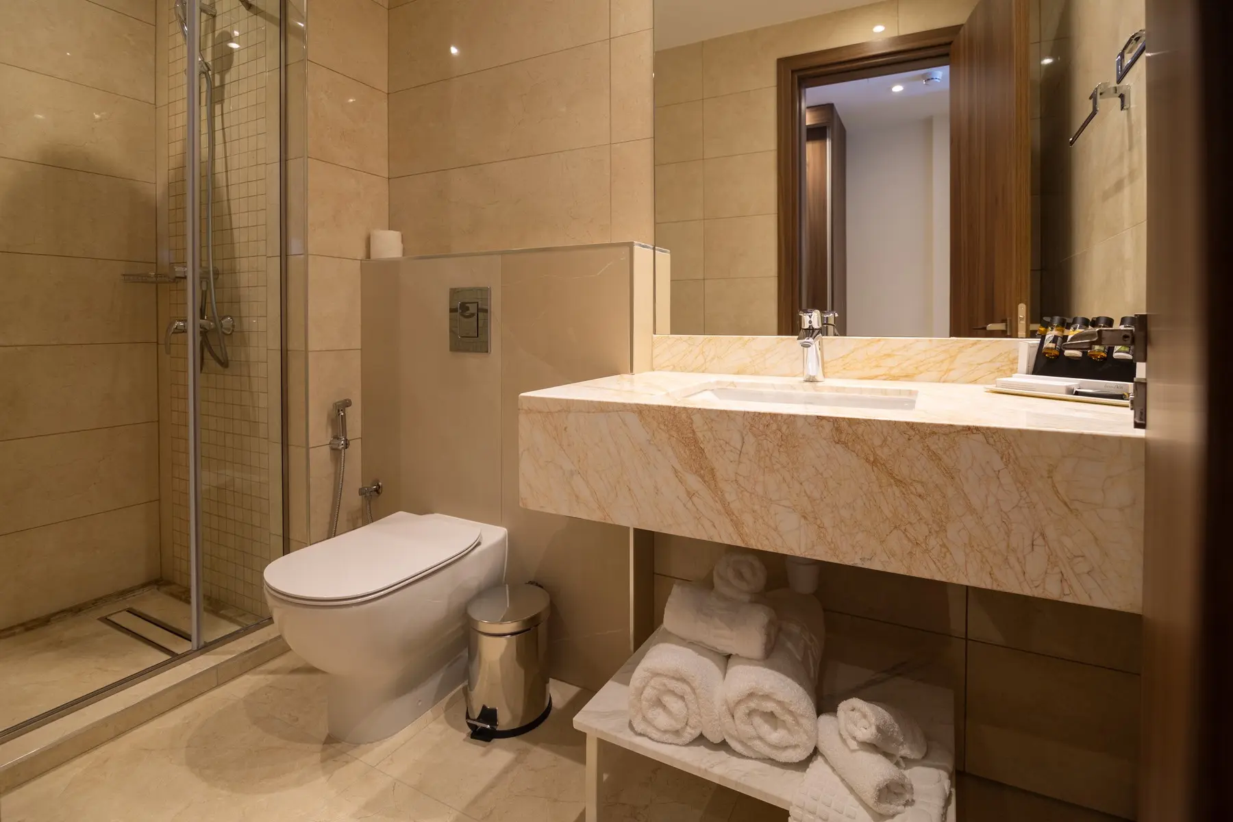 Leonardo Boutique Hotel — LEONARDO BOUTIQUE HOTEL LARNACA