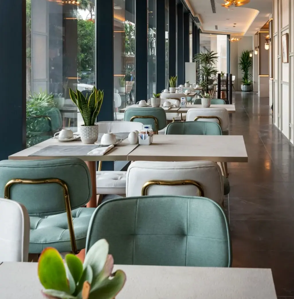 Restauracja i jedzenie w hotelu Livvo Lumm