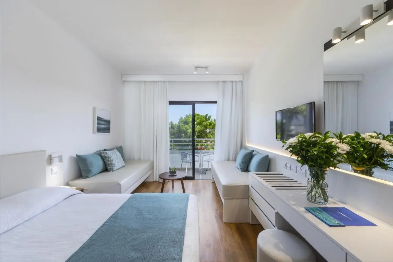 Louis Phaethon Beach — LOUIS PHAETHON BEACH