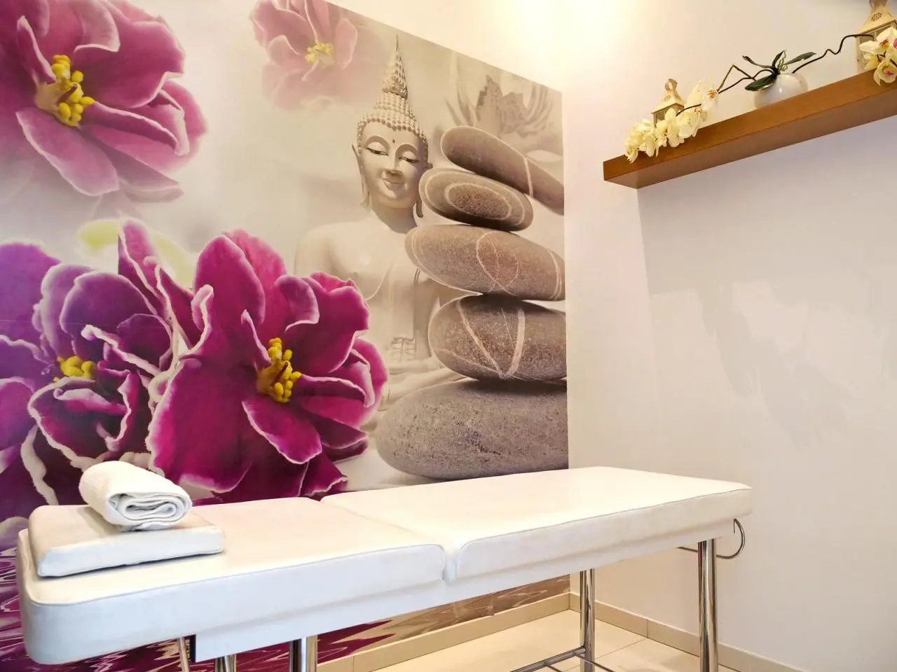 Loutsiana Hotel Apartments — LOUTSIANA