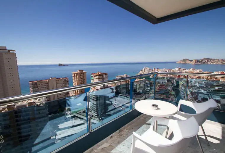 Widok z hotelu Madeira Centro