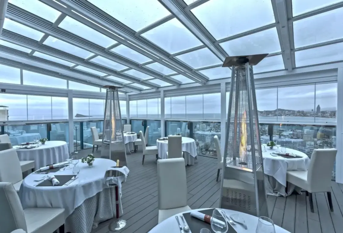 Restauracja i jedzenie w hotelu Madeira Centro