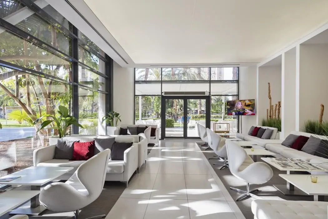 Meliá Benidorm — MELIA BENIDORM