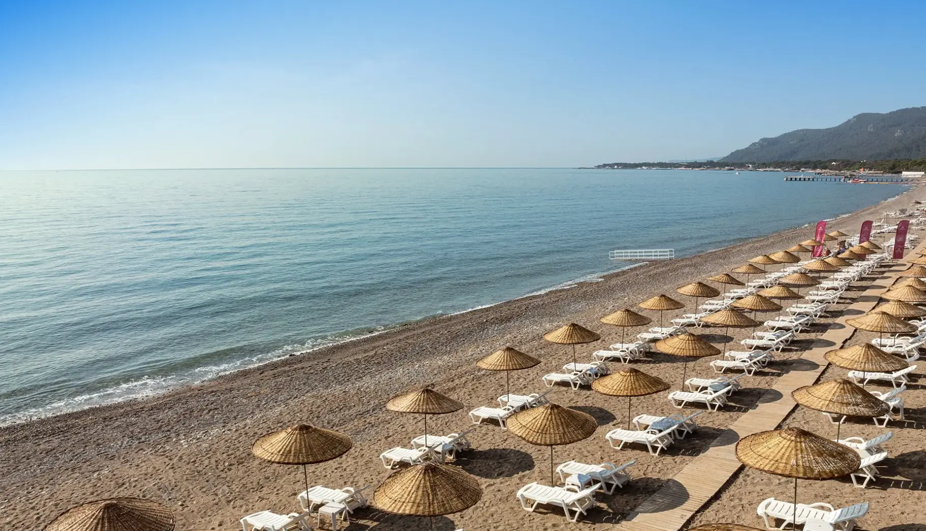 Plaża przy hotelu Monk Resort