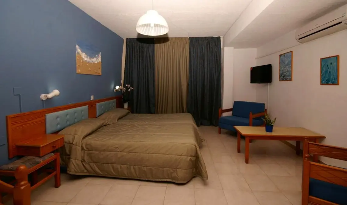 Pokój w hotelu Napa Prince Hotel Apartments