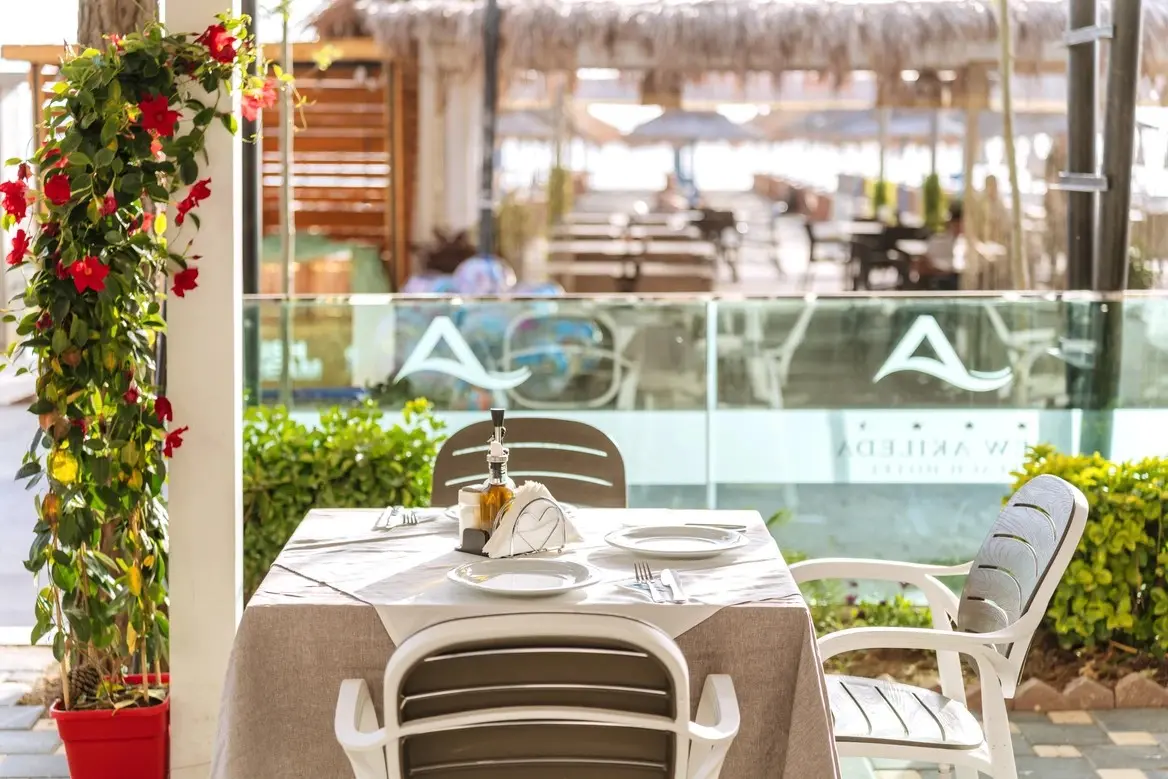 New Akileda — NEW AKILEDA HOTEL